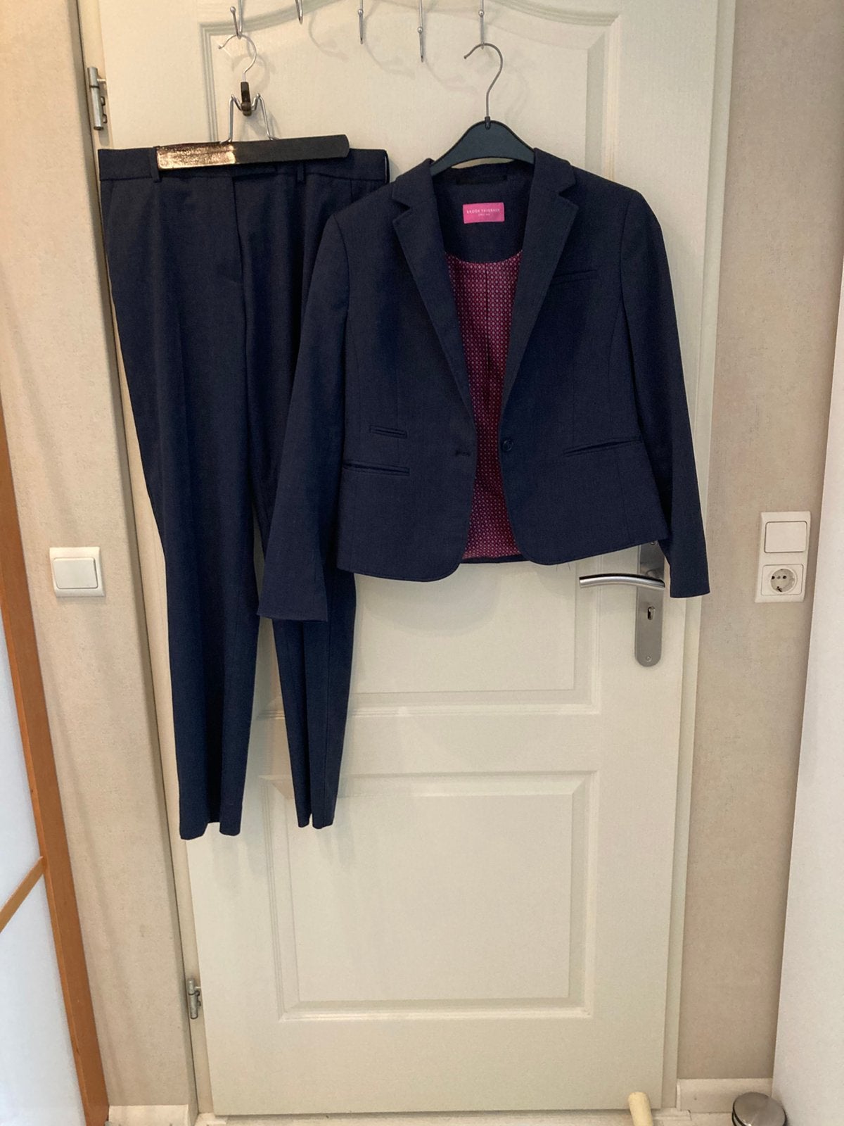Kleding voor de opleiding Luchtvaartdienstverlening Deltion, Ophalen of Verzenden, Zo goed als nieuw, Maat 36 (S)