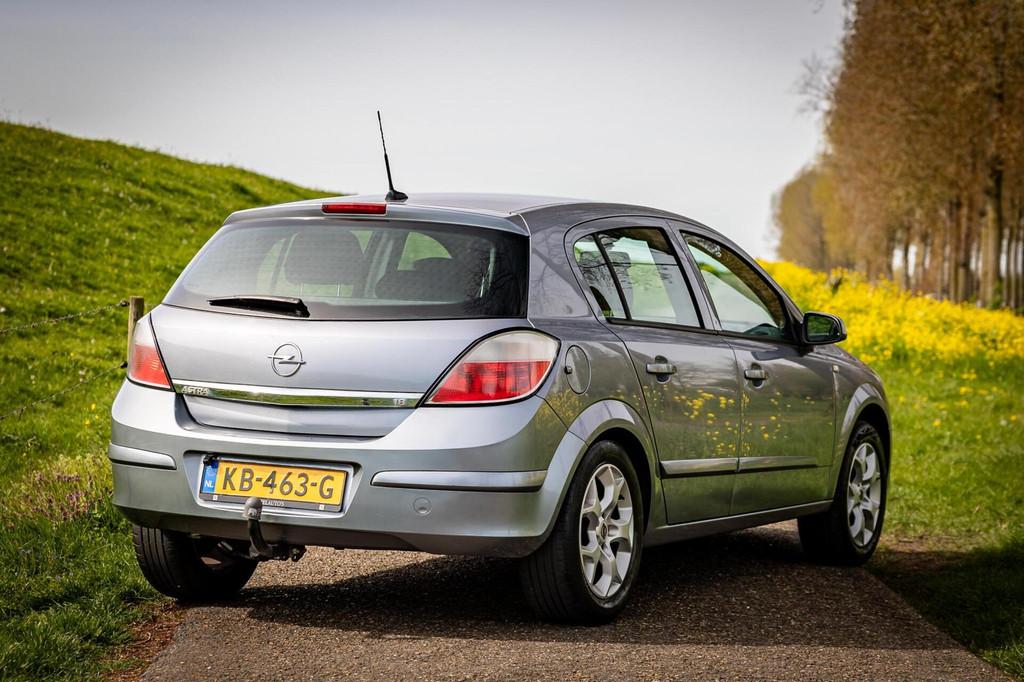 Opel Astra 1.8 Cosmo |Automaat |Navi |Cruise |Trekhaak|Airco, Auto's, 125 pk, Gebruikt, 4 cilinders, Met garantie (alle)