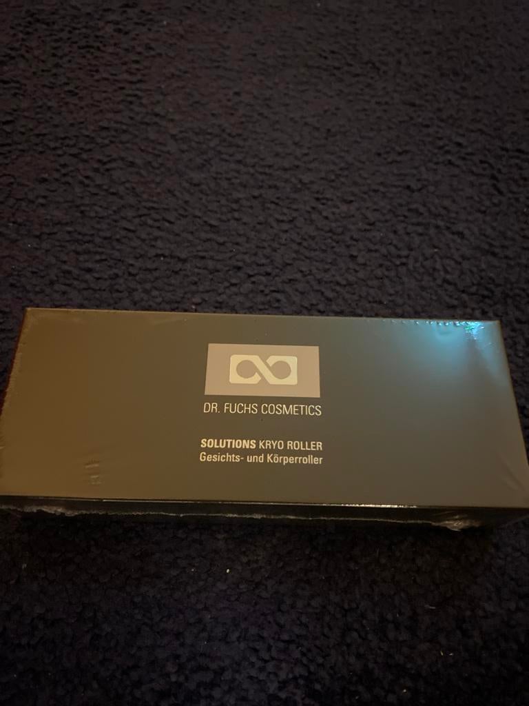 DR. FUCHS COSMETICS SOLUTIONS KRYO ROLLER, Ophalen of Verzenden, Nieuw, Zwart, Gehele gezicht