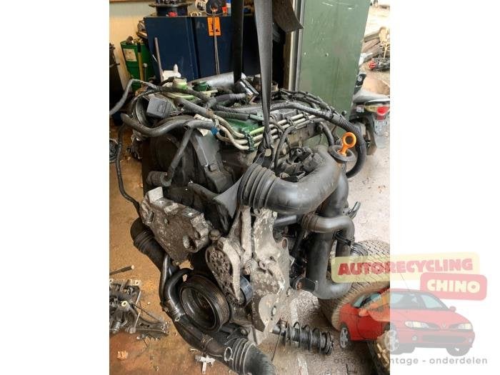 Motor van een Volkswagen Touran, Ophalen, Gebruikt, -, Volkswagen