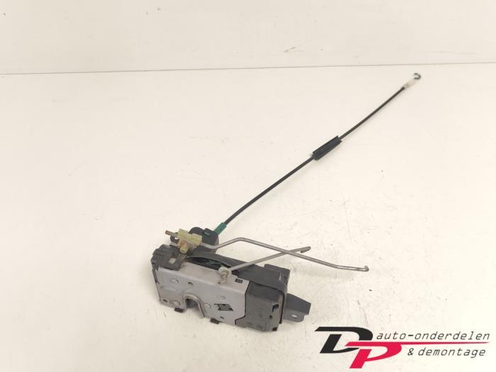 Deurslot Mechaniek 4Deurs links-voor van een Opel Astra, Gebruikt, -, -, Opel