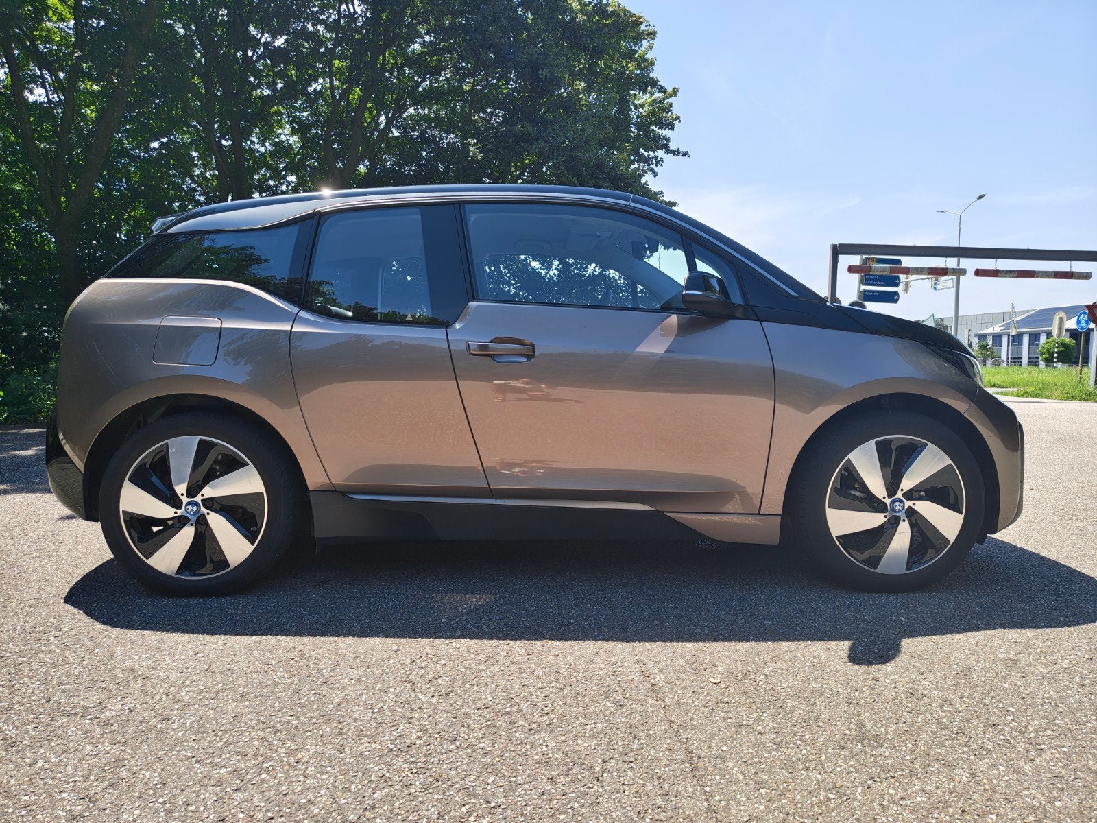 BMW i3 120 Ah 42 kWh SOH 89% Comfort Package Advance, Automaat, 50 €/maand, 4 stoelen, Elektrisch