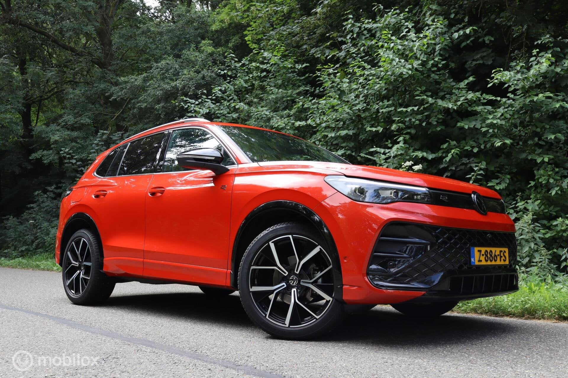 Volkswagen Tiguan 1.5 eTSI R-Line Business | Massage | H&K |, Euro 6, 4 cilinders, Origineel Nederlands, SUV of Terreinwagen
