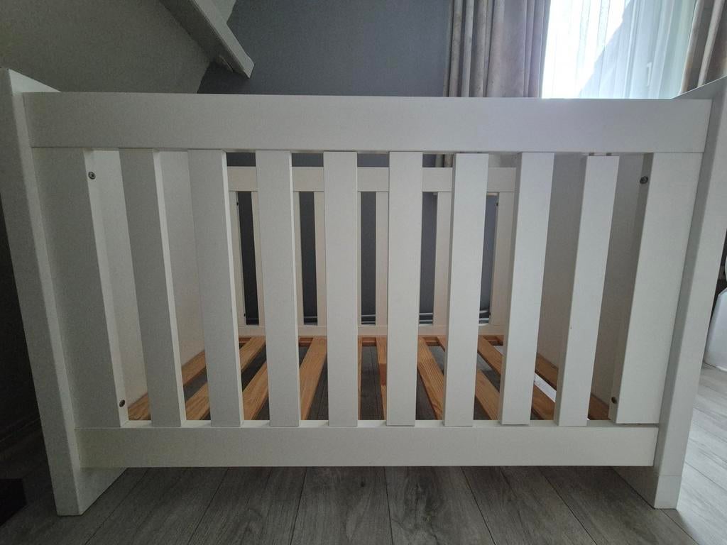 Ledikant, Kinderen en Baby's, Kinderkamer | Bedden, Ophalen, Zo goed als nieuw, Minder dan 140 cm, Matras