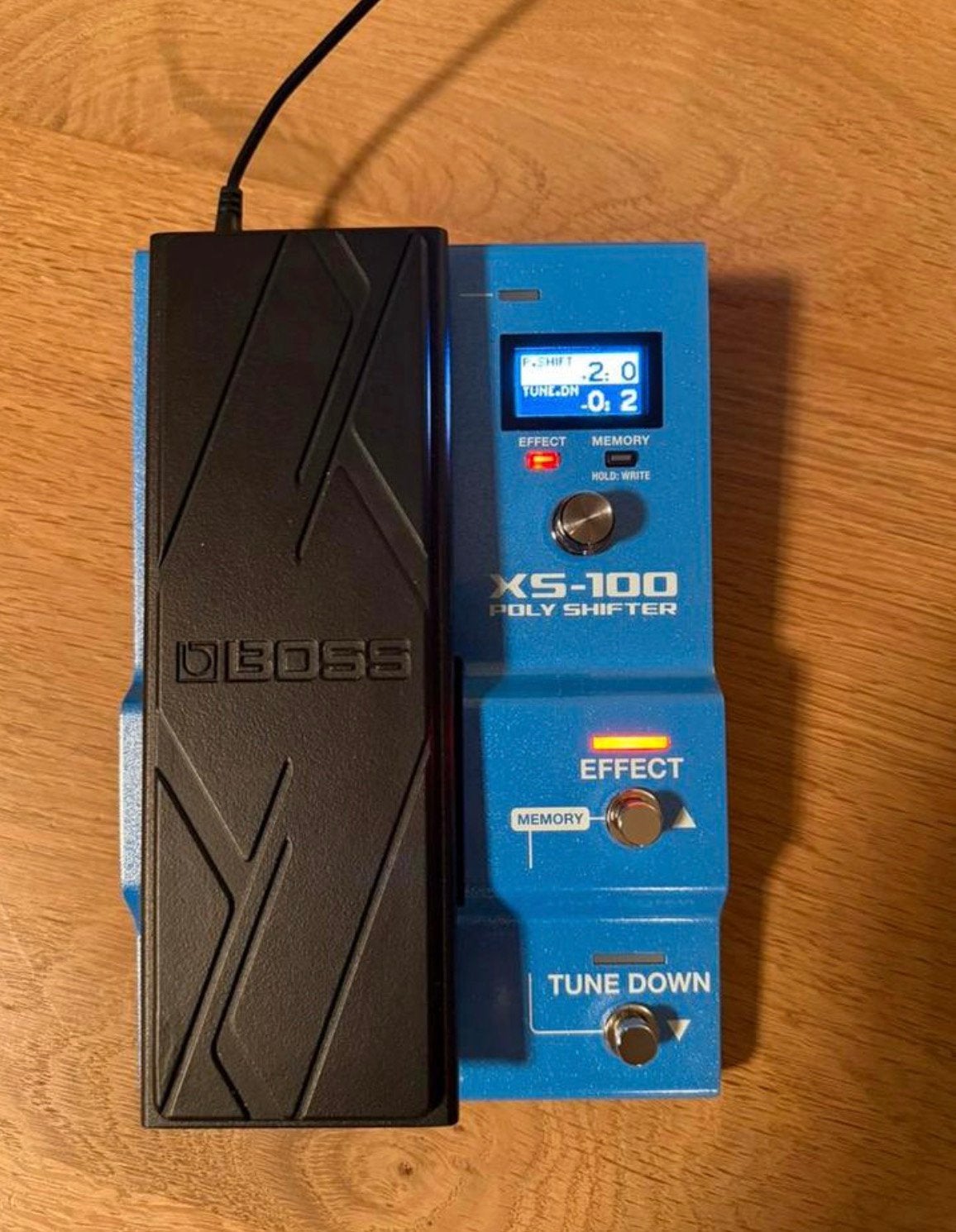 Boss xs-100, Ophalen of Verzenden, Zo goed als nieuw