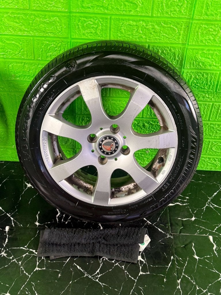 Toyota Aygo Citroen C1 Peugeot 107 velgen 14" 4x100 zomerset, Auto-onderdelen, Banden en Velgen, Niet ingevuld, 14 inch, Gebruikt