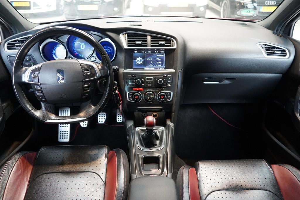Citroen DS4 1.6 THP Sport Chic | AIRCO | CRUISE | PDC | STOE, Voorwielaandrijving, Euro 5, 4 cilinders, Bedrijf