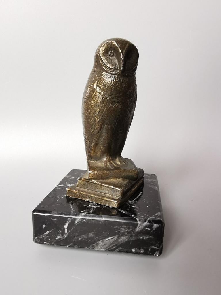 Amsterdamse School sculptuur metalen uil leuk afstudeer kado, Antiek en Kunst, Verzenden