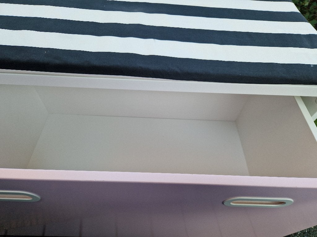 Ikea Kinderbankje met opberglade, Ophalen, Zo goed als nieuw
