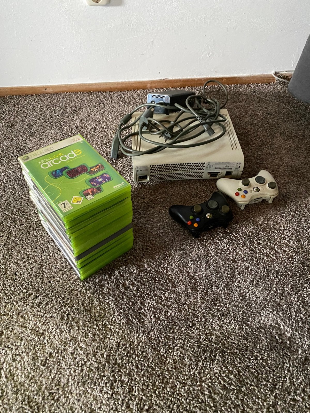 Xbox met spelletjes, Ophalen, Gebruikt, Met 2 controllers, Met games