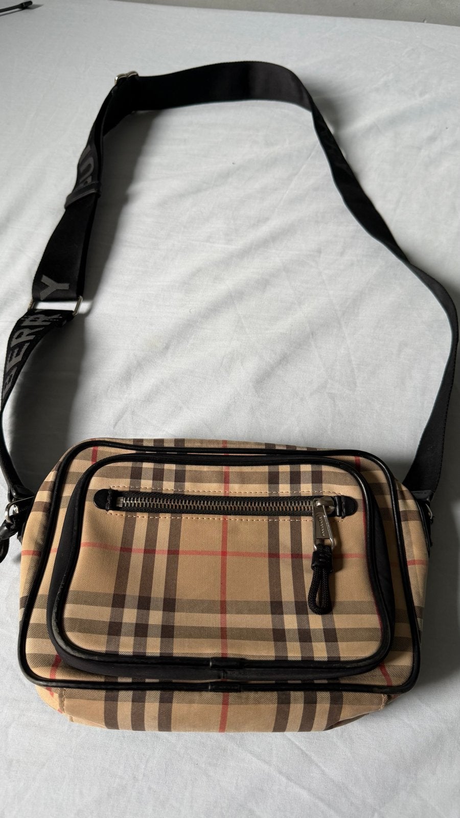 Burberry Schoudertasje in Klassiek Ruitpatroon, Ophalen of Verzenden, Gebruikt, Beige