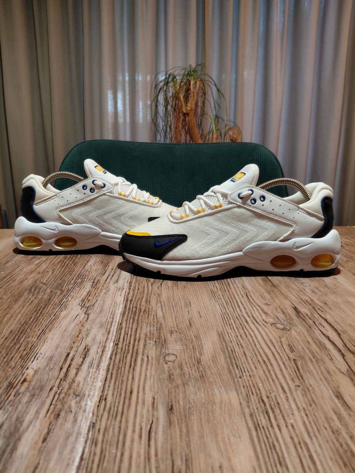 Nike Air Max TW 'University Gold' Size 39, Wit, Nike, Ophalen of Verzenden, Sneakers of Gympen