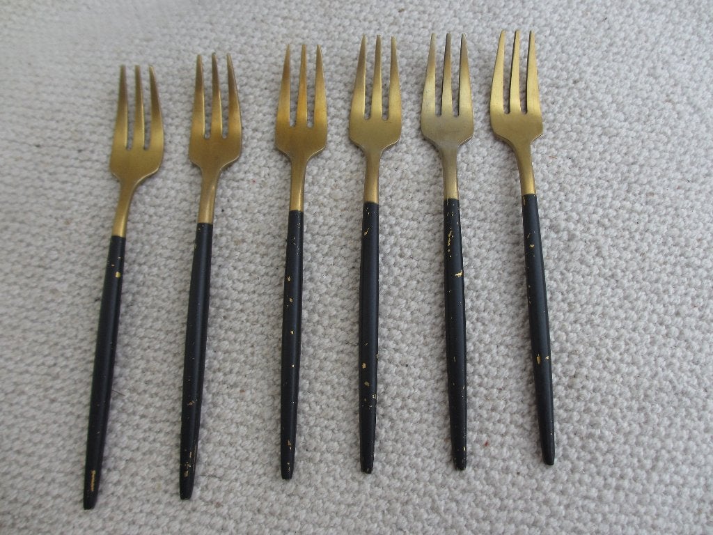 Elegante Taartvorkjes - Goud Zwart Gemeo bestek?, Huis en Inrichting, Keuken | Bestek, Overige materialen, Gebruikt, Gebaksvork