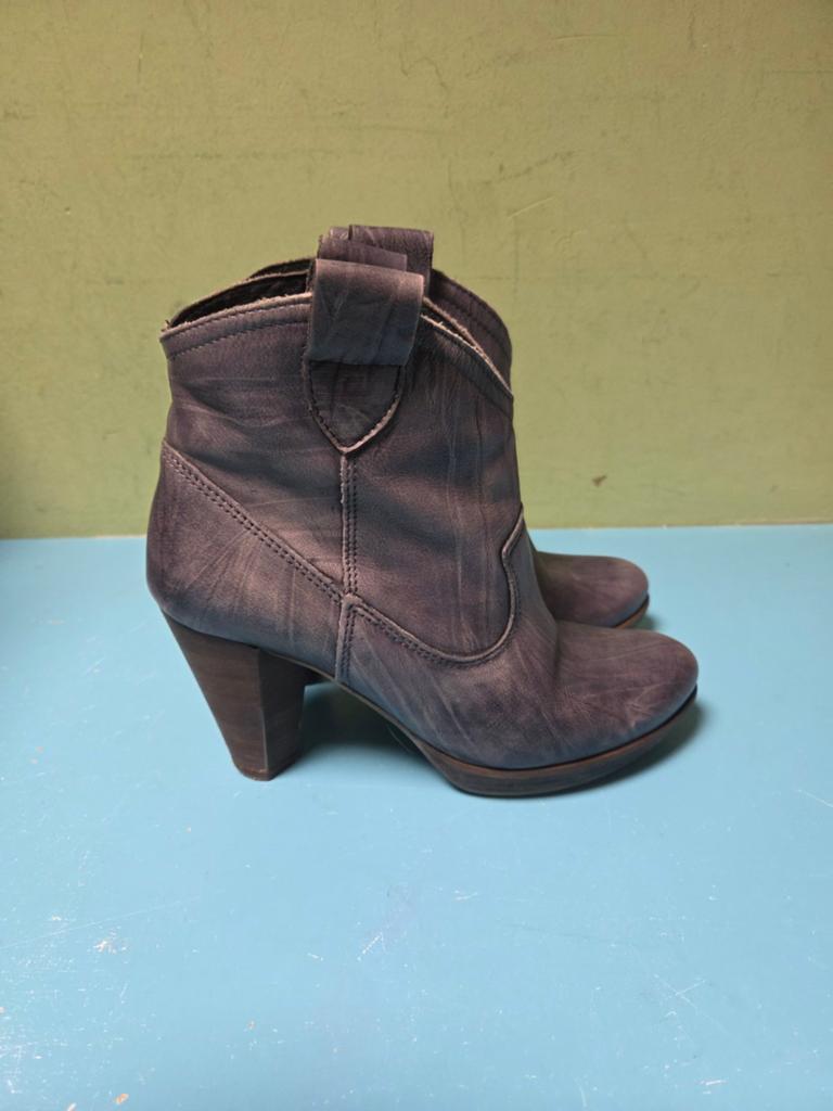 Stijlvolle donkerblauwe enkellaarzen met hak, Kleding | Dames, Schoenen, Blauw, Lage of Enkellaarzen, Ophalen of Verzenden, Onbekend