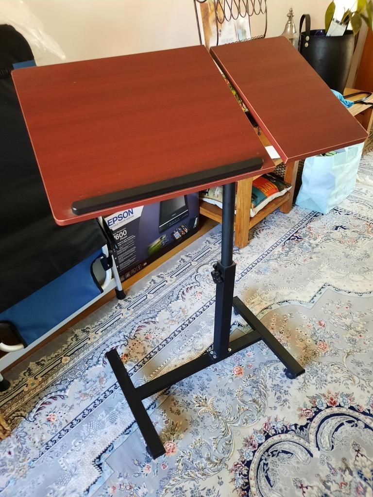 Verstelbare Laptop Tafel - Ideaal voor Thuiswerken, Computers en Software, Laptoptafels, Gebruikt, In hoogte verstelbaar, Ophalen