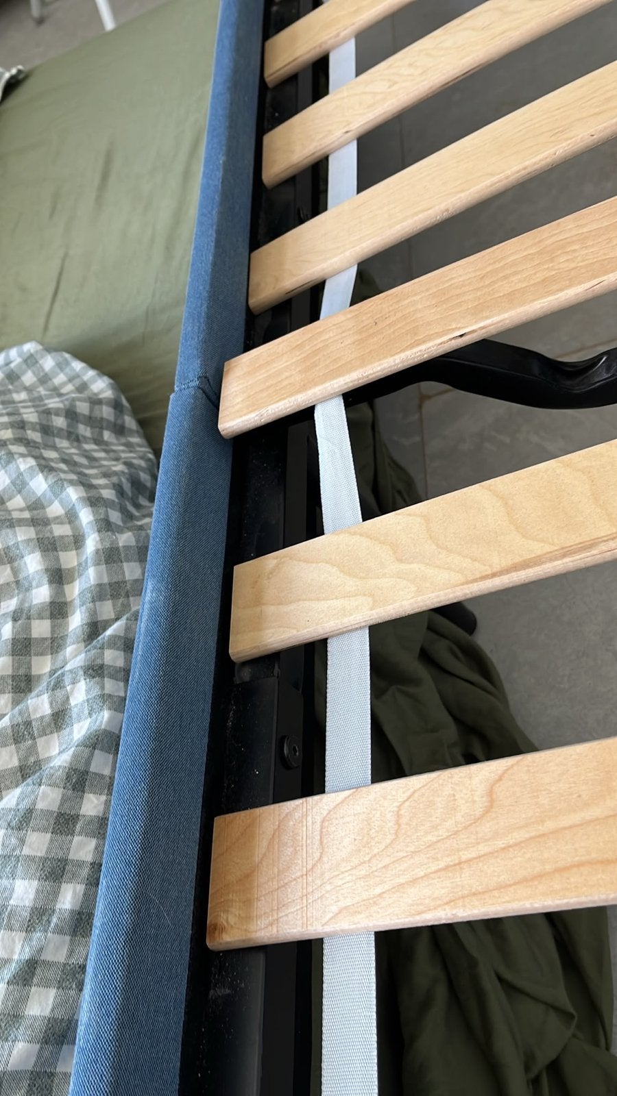 Hulp gezocht: Ikea bed monteren（postcode 2522WB）, Gebruikt, 90 cm, Eenpersoons, Blauw