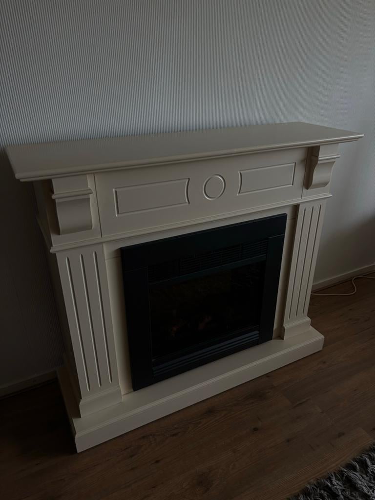 Elektrische sfeerhaard met schouw, Huis en Inrichting, Haarden, Ophalen, Gebruikt, Vrijstaande haard, Elektrische haard