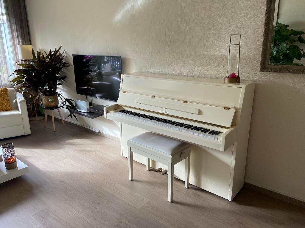 Piano, Muziek en Instrumenten, Piano's, Zo goed als nieuw, Overige kleuren, Ophalen