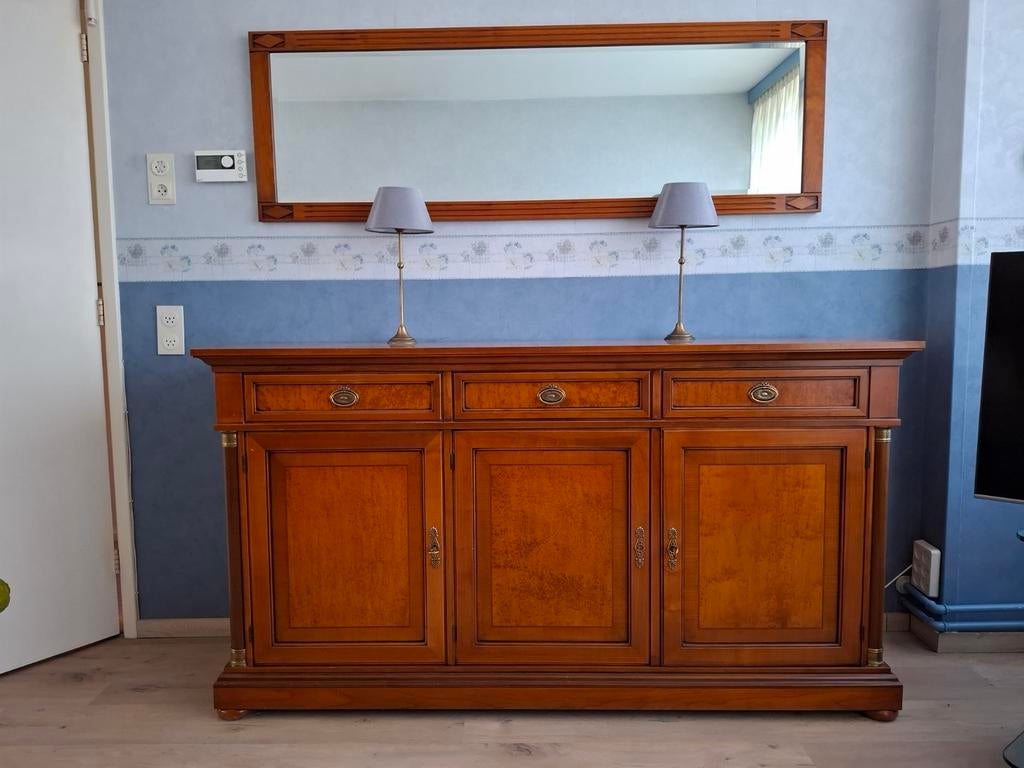 Prachtig dressoir met bijpassende spiegel, Ophalen