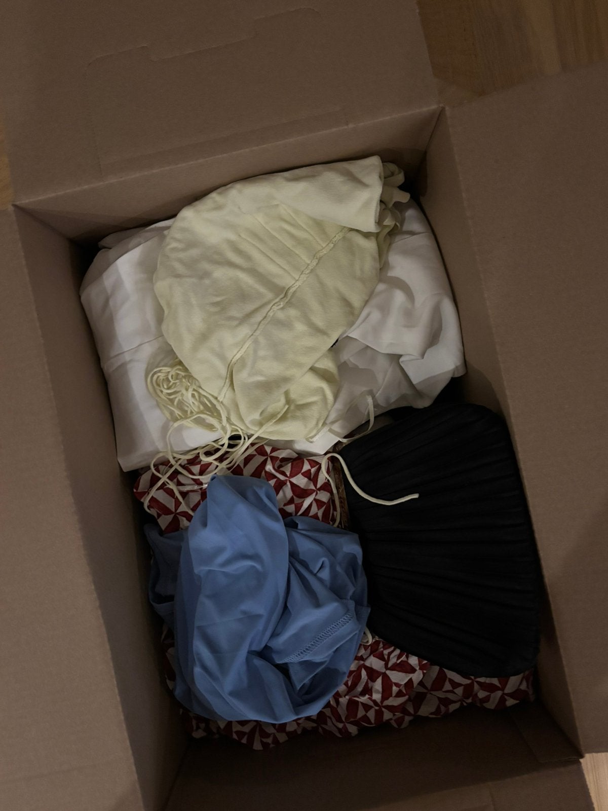 Vintage & tweedehands kledingpakket dames S–L – Box 4, Kleding | Dames, Ophalen of Verzenden, Gedragen, Maat 38/40 (M)