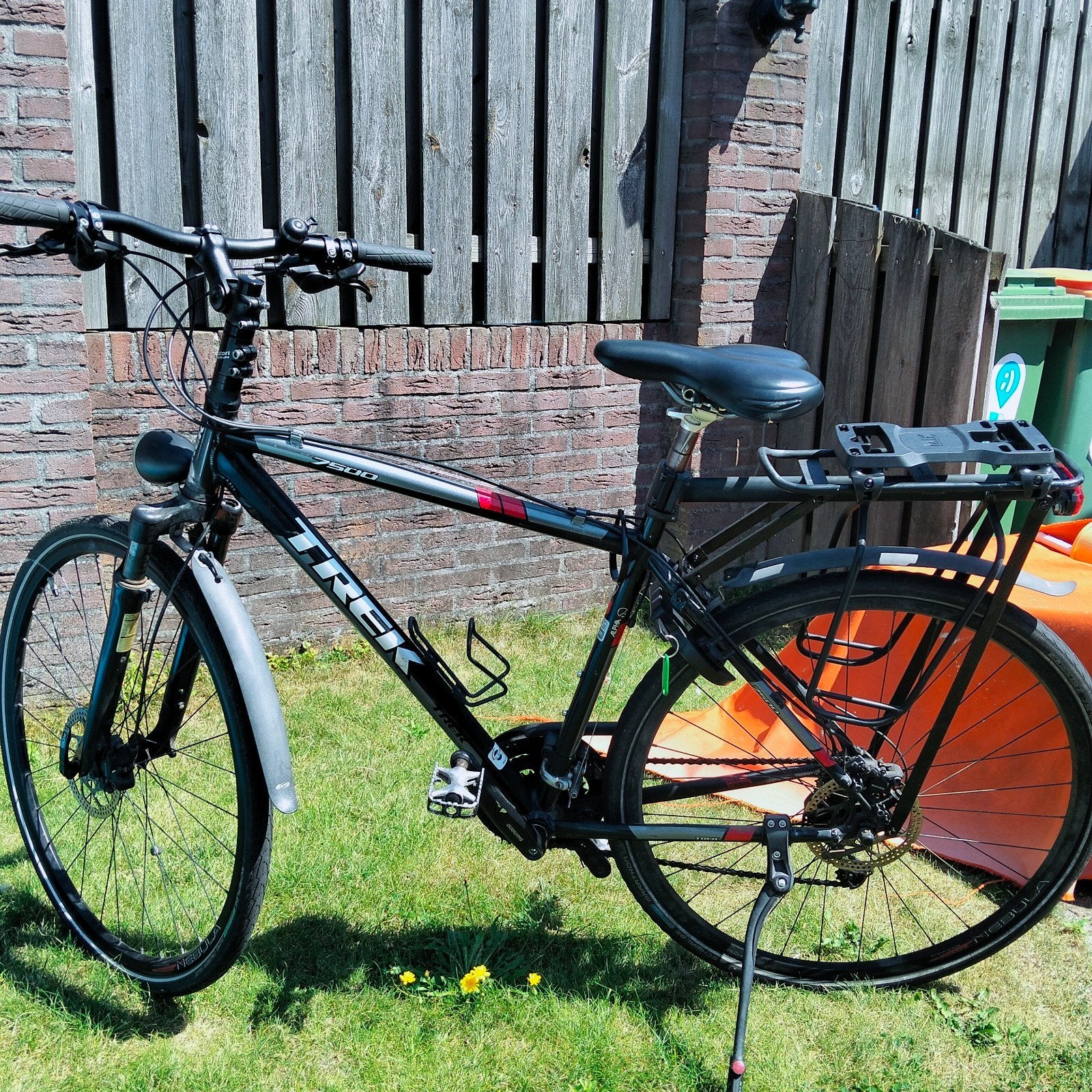 Trek 7500 Hybride Fiets. 2 NIEUWE schijfremmen!! BIEDEN MAG!, Fietsen en Brommers, 28 inch, Gebruikt, Schijfrem, Ophalen