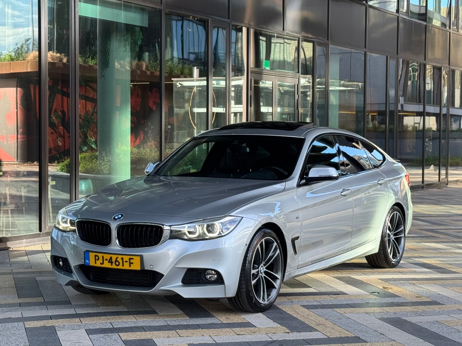 BMW 3-Serie GT 320i 2017 M-Sport |Pano |HUD |Trekhaak |360*, 1998 cc, Zwart, 4 cilinders, Vierwielaandrijving