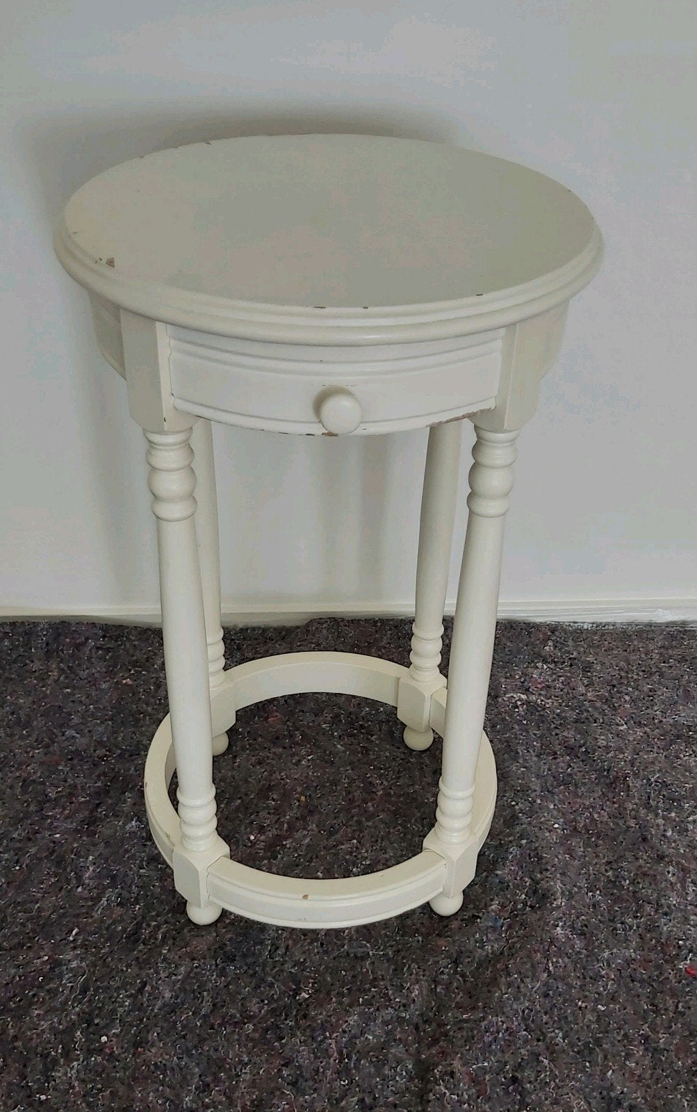 Rond bijzettafeltje met lade - Crème, Huis en Inrichting, Tafels | Bijzettafels, Ophalen, Minder dan 55 cm, Gebruikt, Klassiek