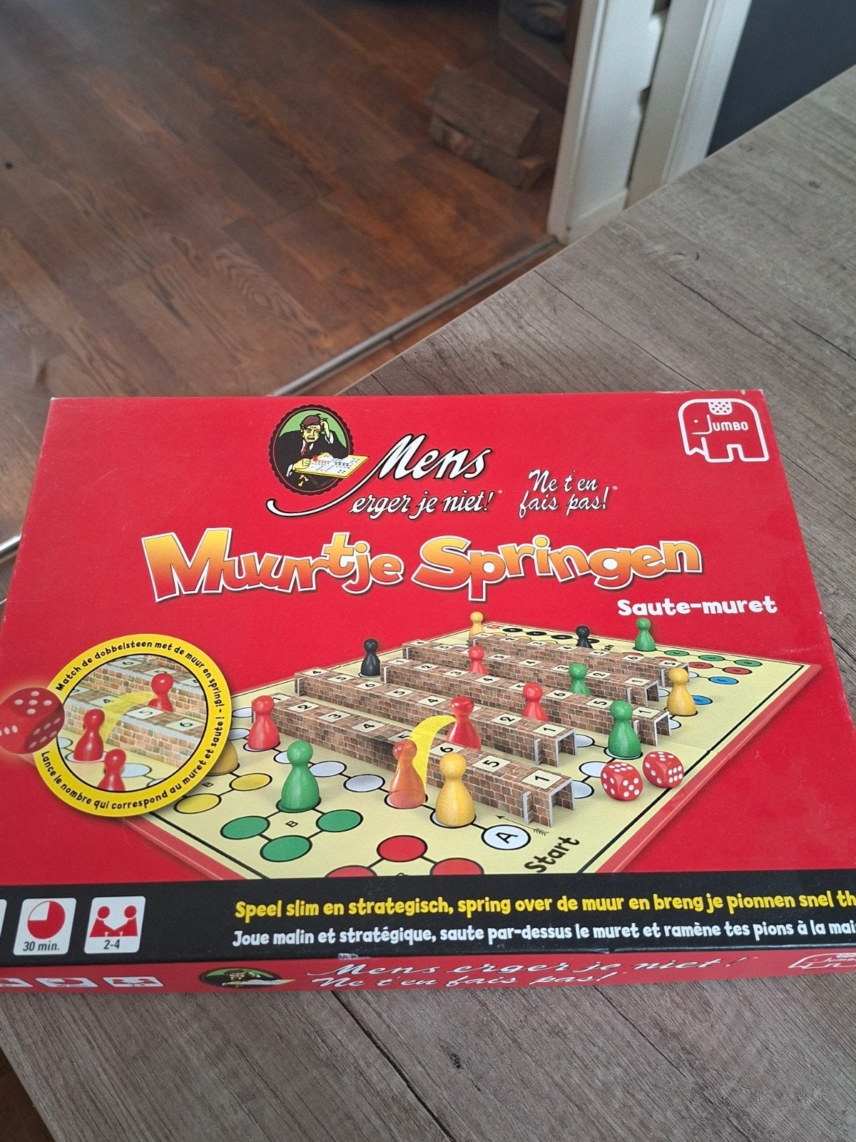 Mens Erger Je Niet! Muurtje Springen Jumbo, Drie of vier spelers, Ophalen of Verzenden, Zo goed als nieuw, Jumbo
