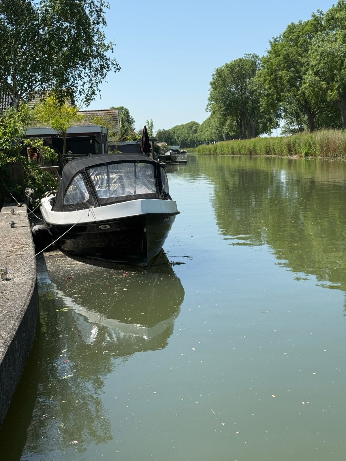 Revo 500 (2022) met Mercury 20pk en trailer, Ophalen, Zo goed als nieuw, Buitenboordmotor, Zonnedek