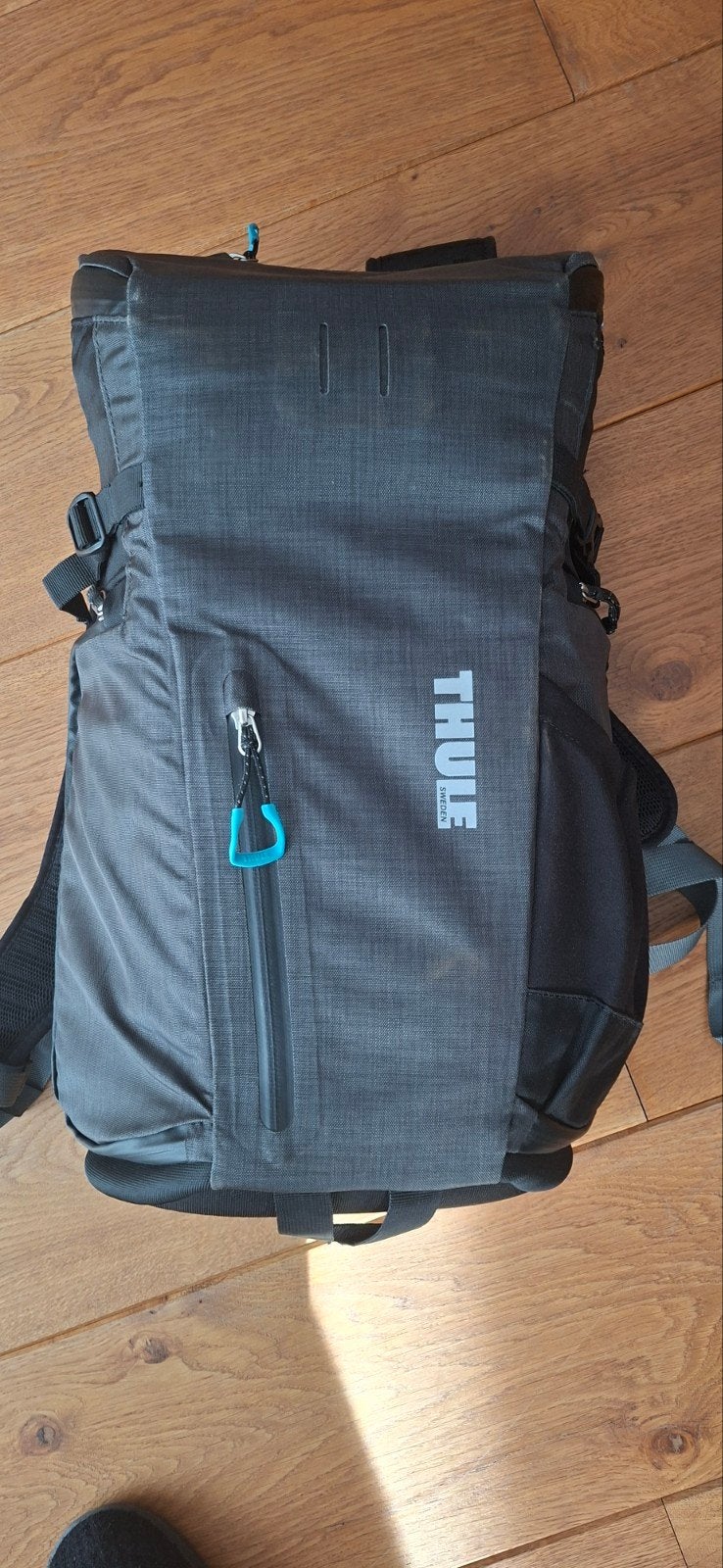 Thule Fototas Rugtas - Ideaal voor Camera en Accessoires, Ophalen, Rugtas, Zo goed als nieuw, Opbergvakken