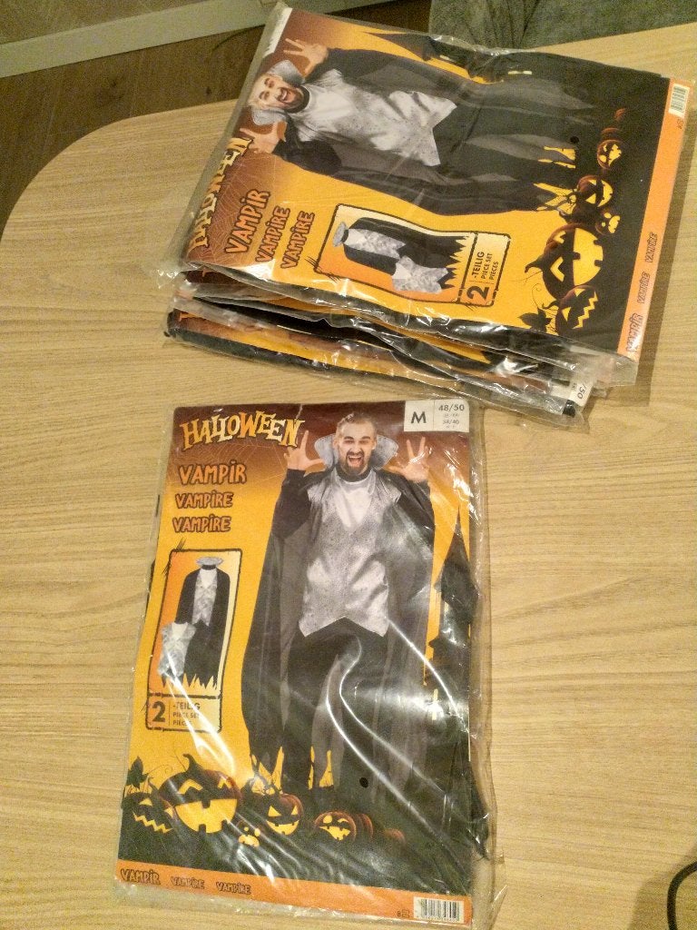 Vampieren pak, maat M (eventueel 10 stuks), Ophalen of Verzenden, Nieuw, Kostuum, Carnaval