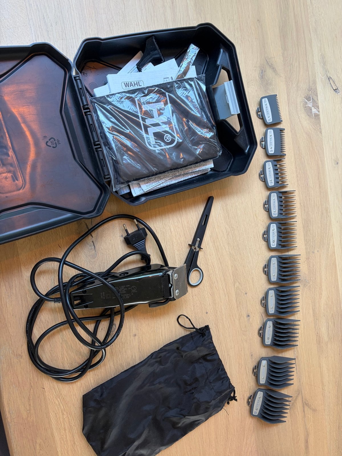 Wahl Tondeuse met Opzetstukken en Koffer, Ophalen of Verzenden, Gebruikt, Haarverzorging