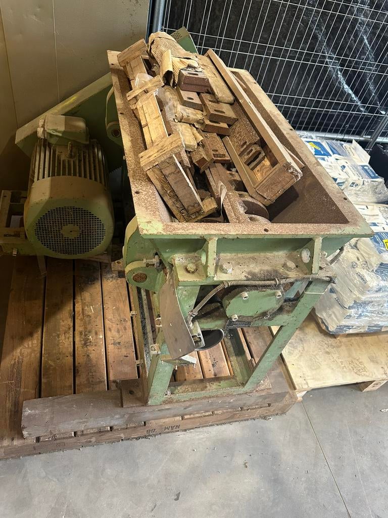 Shredder/granulator met partij reservemessen, Ophalen, Gebruikt