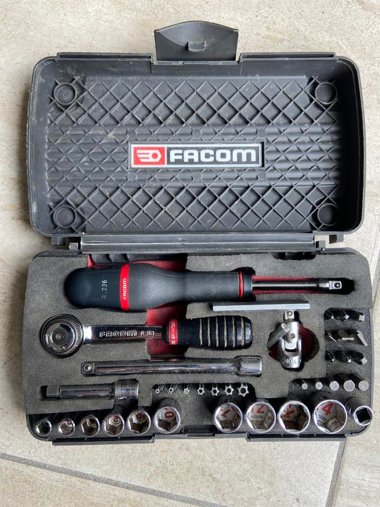Facom 1/4 doppendoos.  €60.   Zgan.ex.verzk., Ophalen of Verzenden, Zo goed als nieuw