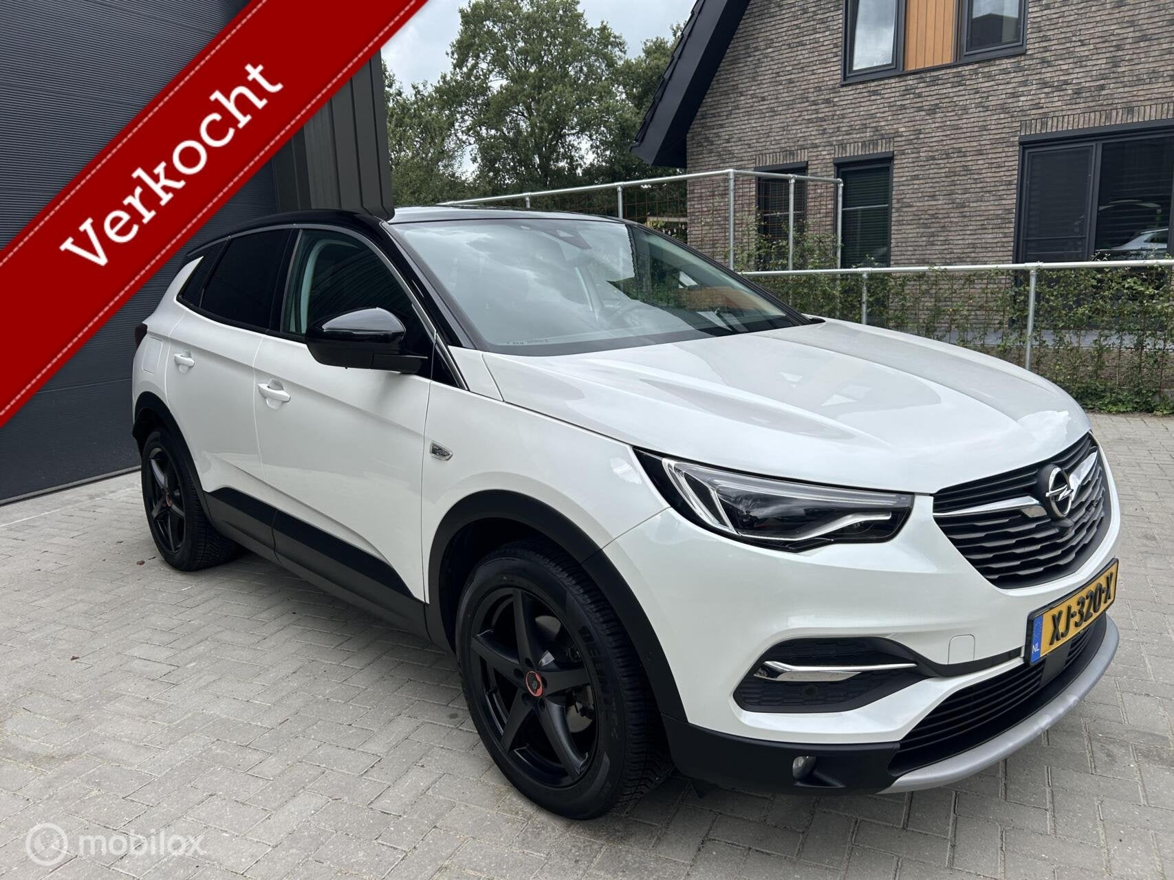 Opel Grandland X 1.2 Turbo Aut Innovation Plus, Auto's, Lichtsensor, Gebruikt, Euro 6, 1199 cc