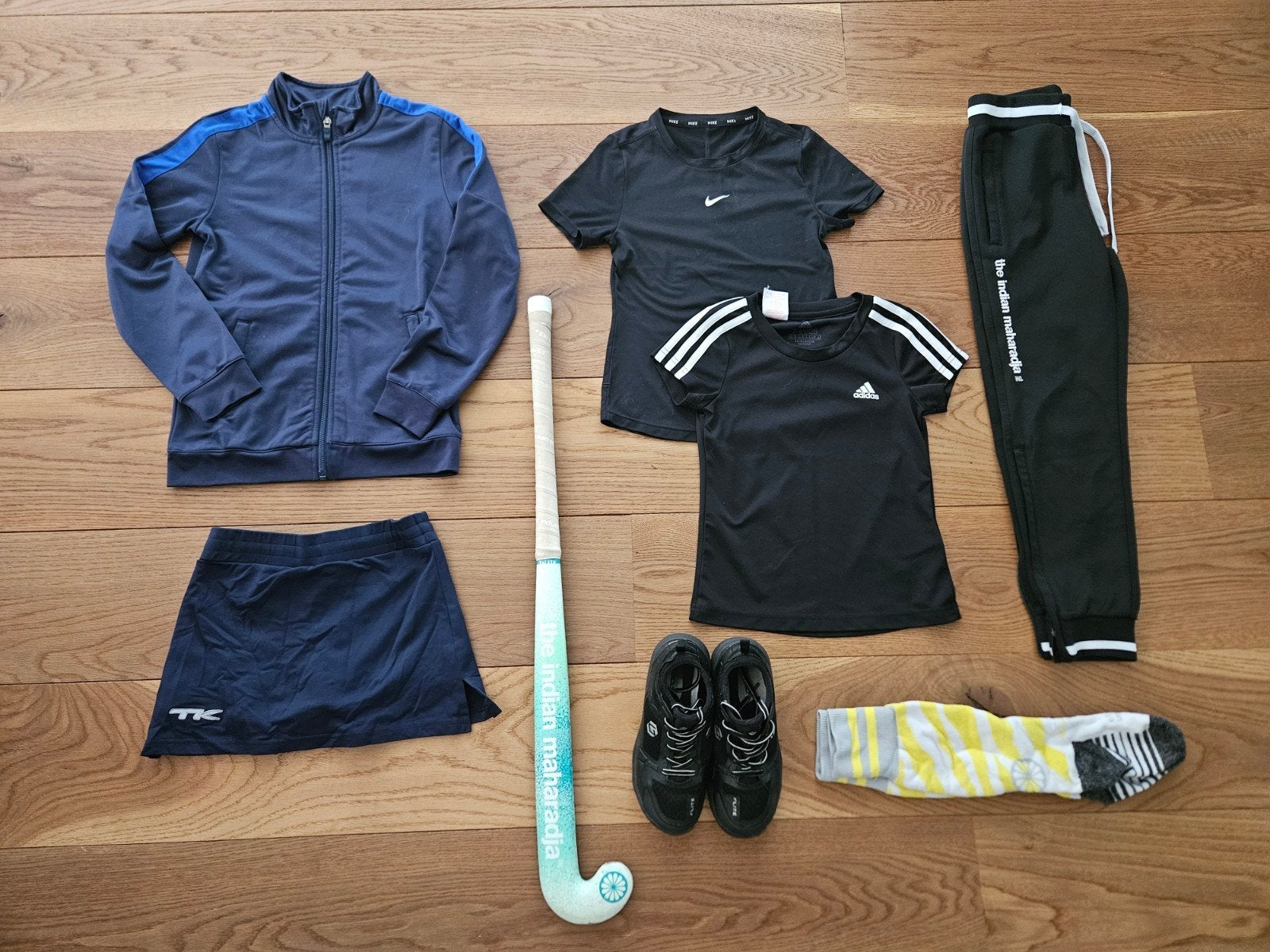 Complete hockey set voor meisje 7-8 jaar, Ophalen, Gebruikt, Kleding