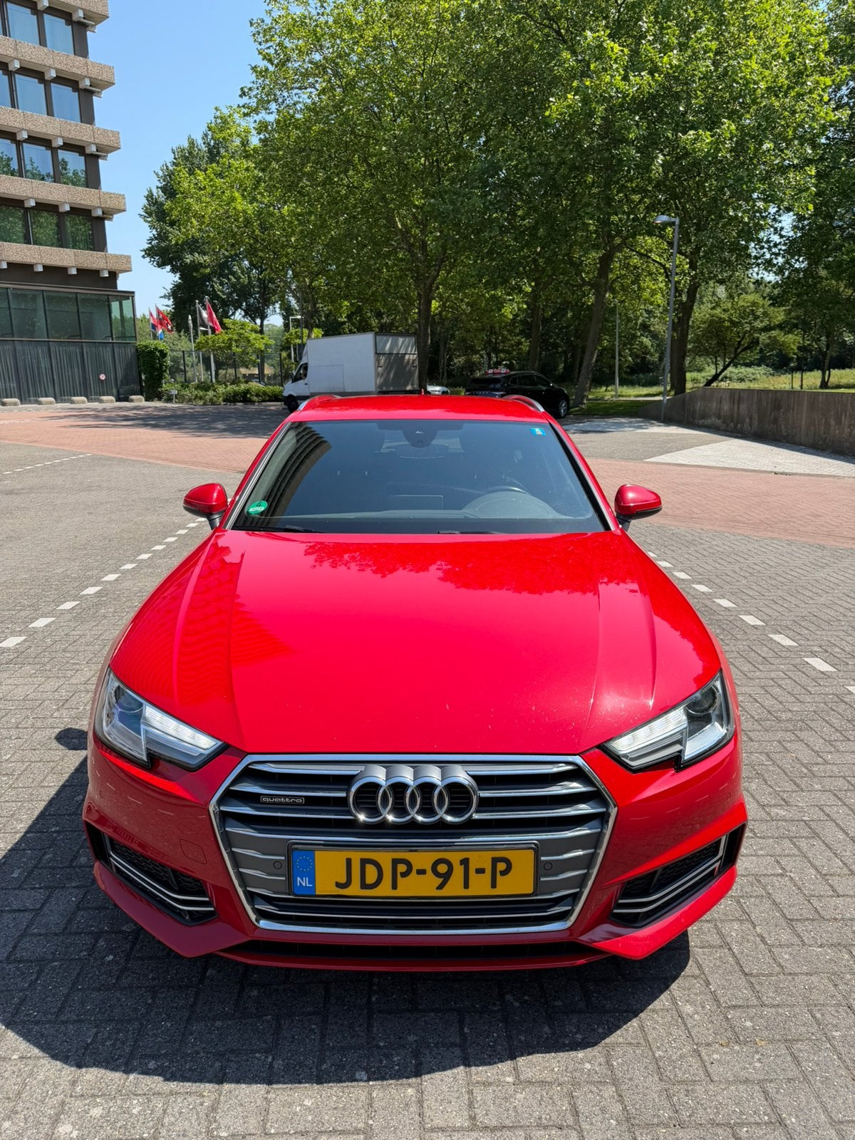 Audi A4 Avant 3.0 TDI quattro 272pk S-line Tiptronic Rood, Automaat, 1670 kg, A4, Diesel