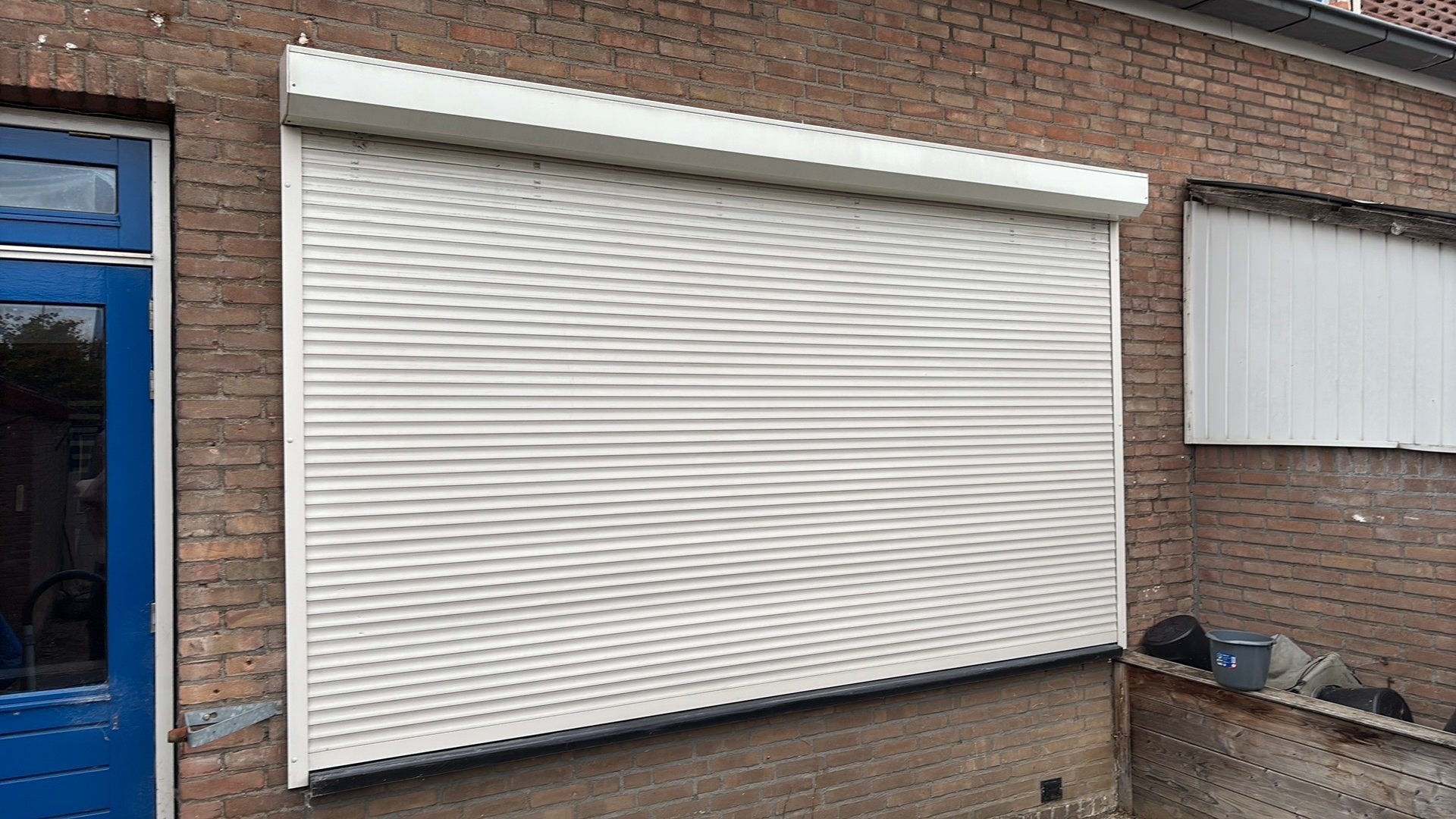 Wit rolluik elektrisch, Ophalen, Gebruikt, 200 cm of meer, Wit