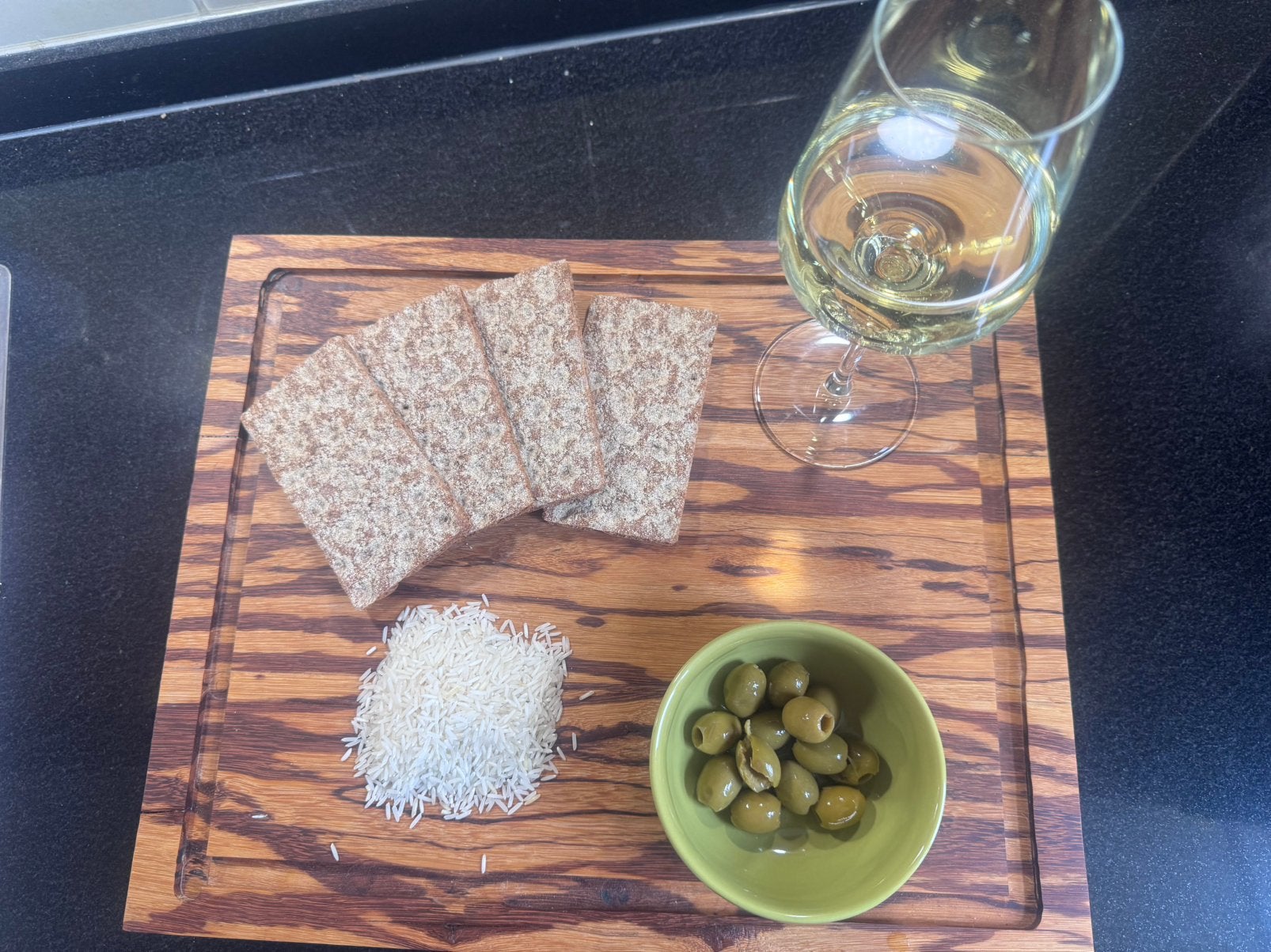 Handgemaakte Tamarinde Snij-/Serveerplank, Hout, Snij-/serveerplank, Ophalen of Verzenden, Zo goed als nieuw