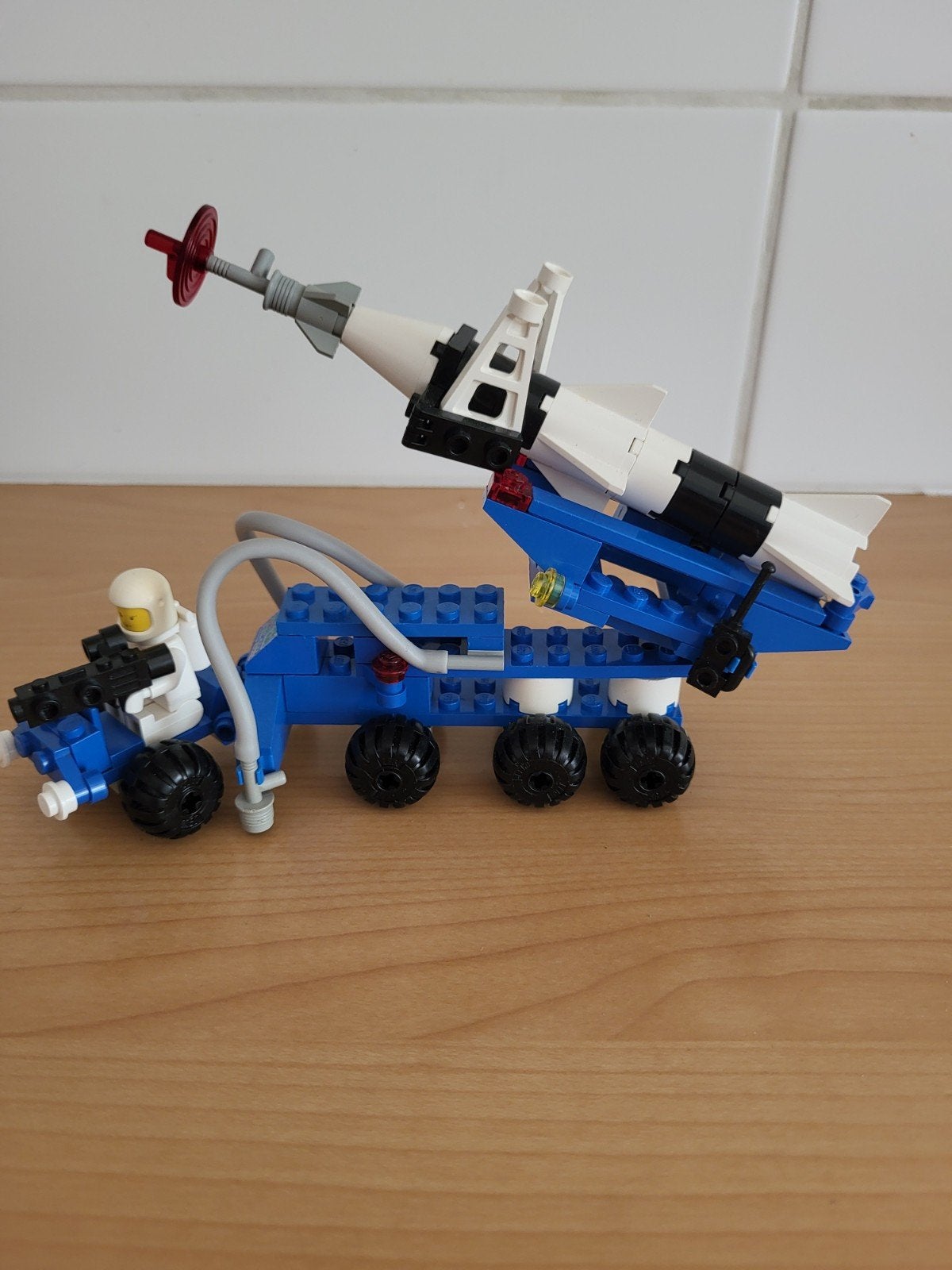 Lego Space Wagen 6881 met raket en astronaut, Gebruikt, Lego, Ophalen of Verzenden, Space
