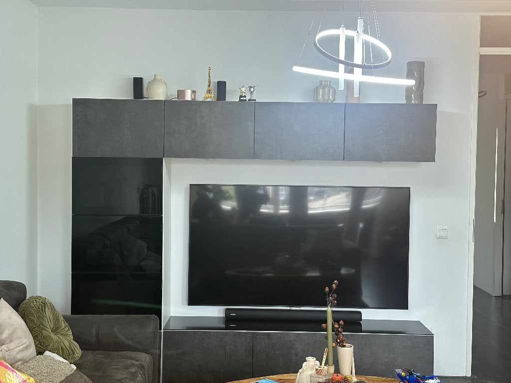 Foto 2 van Grote IKEA TV-wandkast met verlichting – zo goed als nieuw