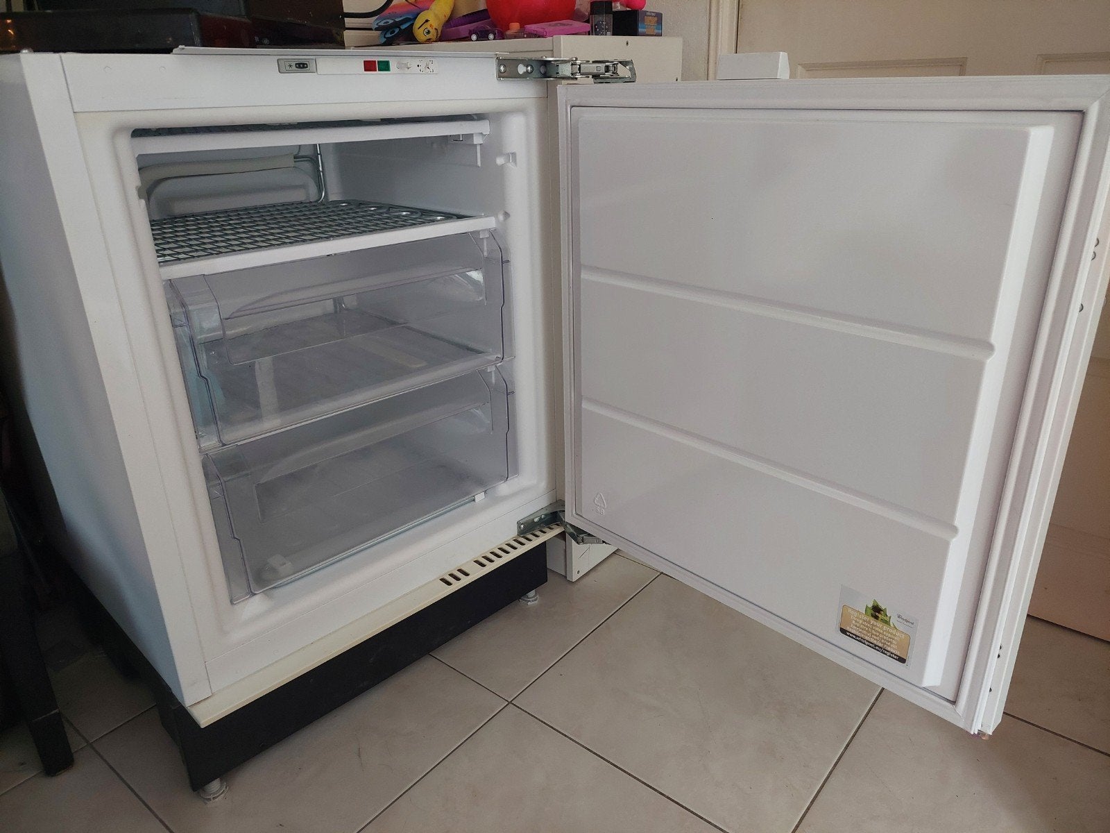 Whirlpool AFB 828/A+ Compacte Inbouw Vrieskast A+ 91L, Nieuw, Minder dan 60 cm, Inbouw, Ophalen