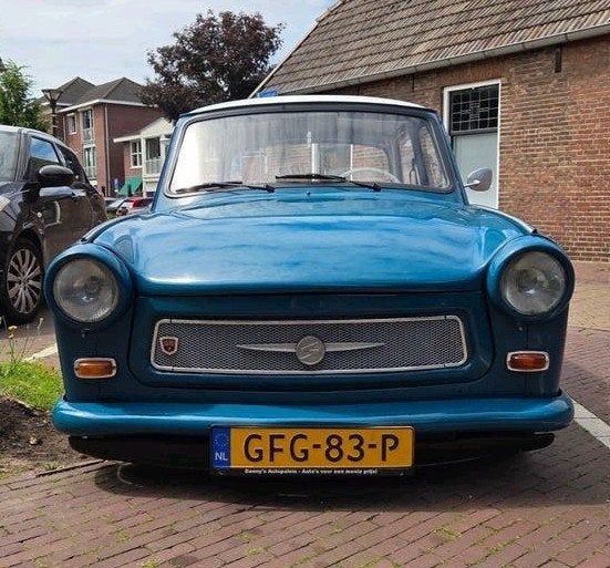 Trabant 601 1982 Blauw, 594 cc, 561 kg, 400 kg, Sedan