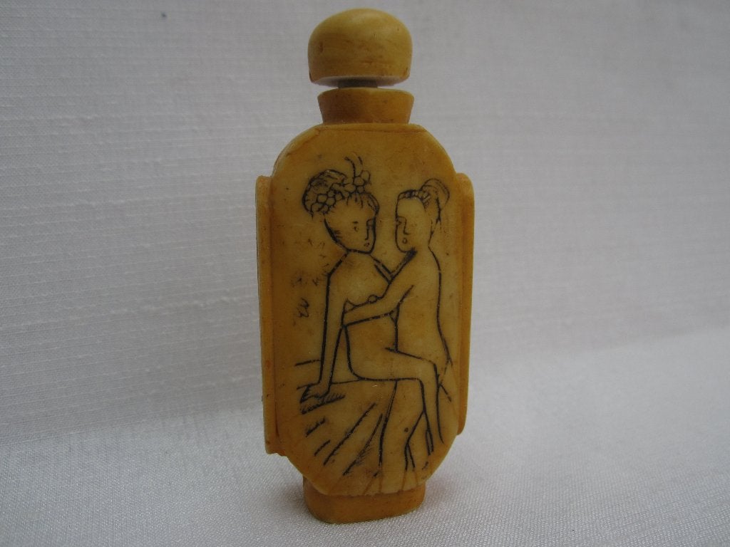 Chinees/Chinese erotische snuifflesje /snuff bottle #5869, Antiek en Kunst, Ophalen of Verzenden