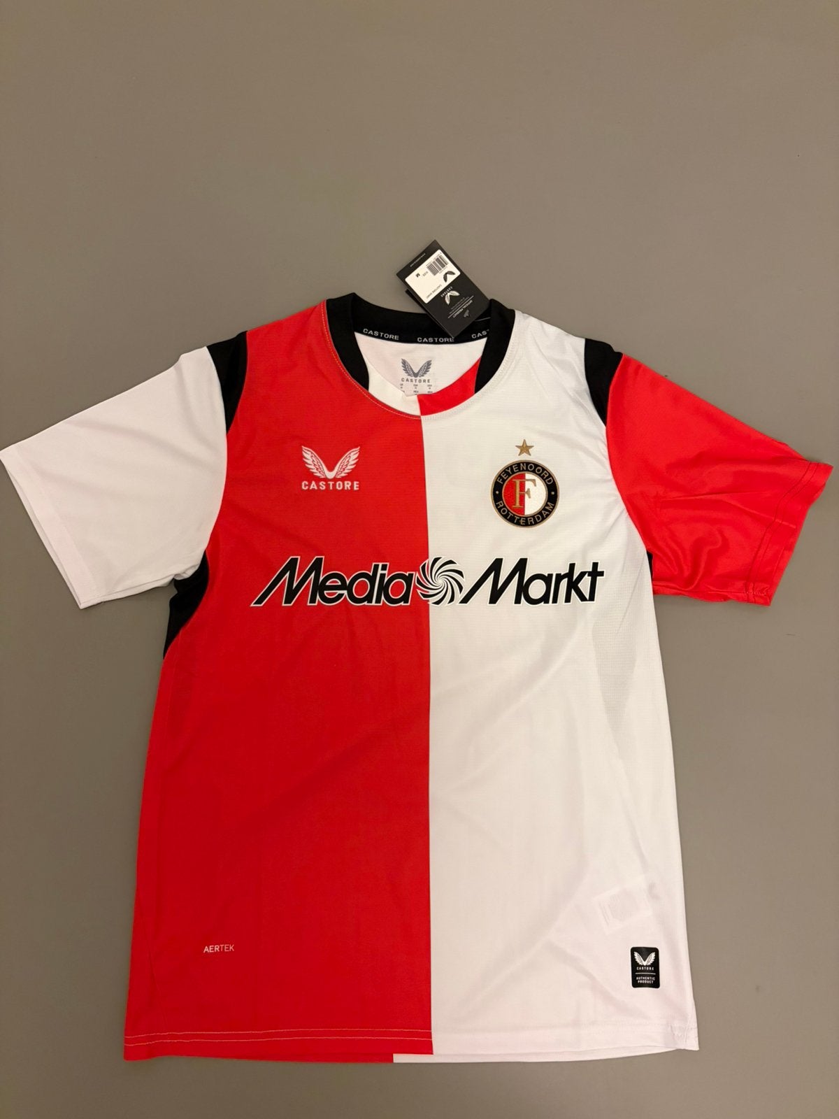 Feyenoord Thuisshirt 2026/2027 – Maat M, Verzenden, Zo goed als nieuw, Shirt