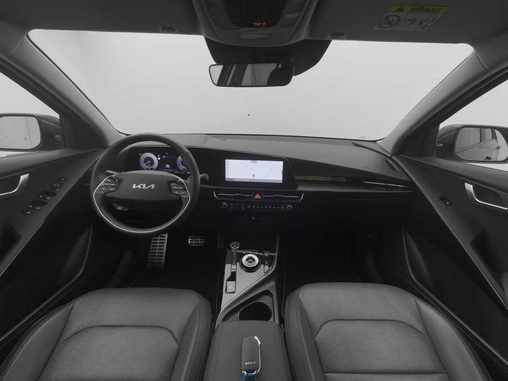 Kia Niro € 32.400,00, Automaat, Gebruikt, 1657 kg, Leder