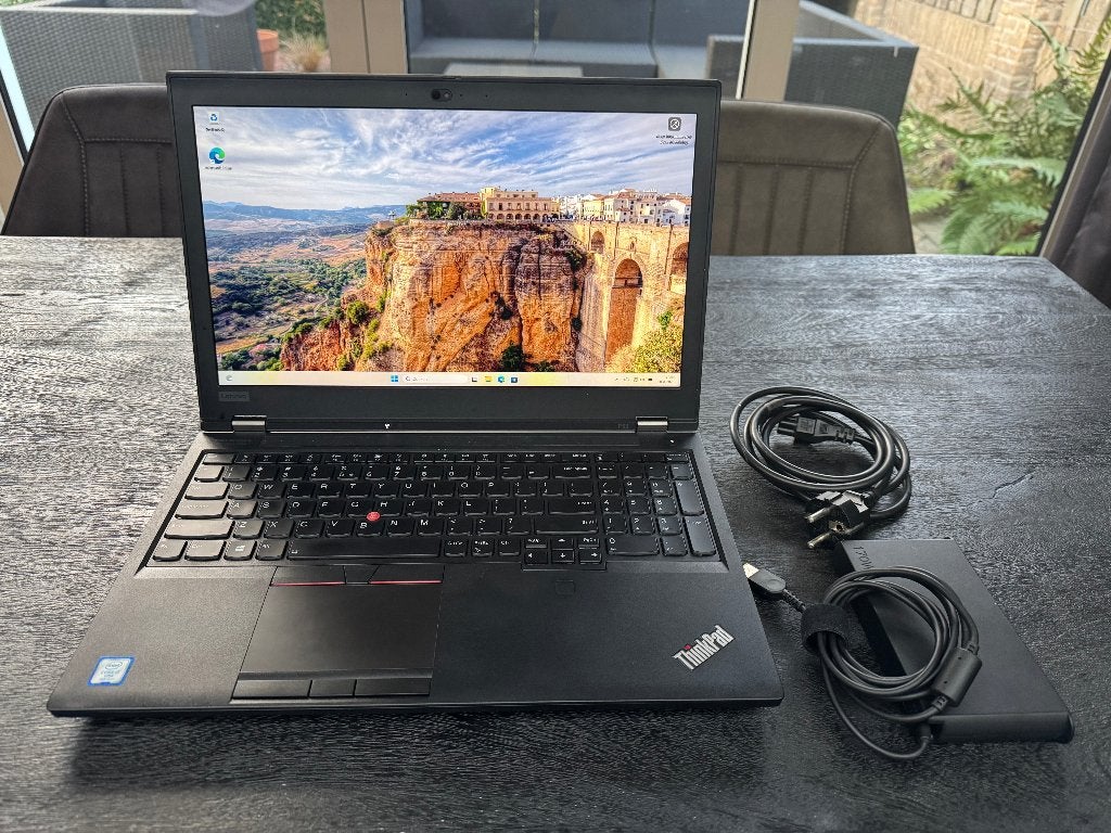 Lenovo ThinkPad P53 i7-9850H 32GB 512GB T2000 - Nieuwe accu, Gebruikt, Met videokaart, 2 tot 3 Ghz, SSD