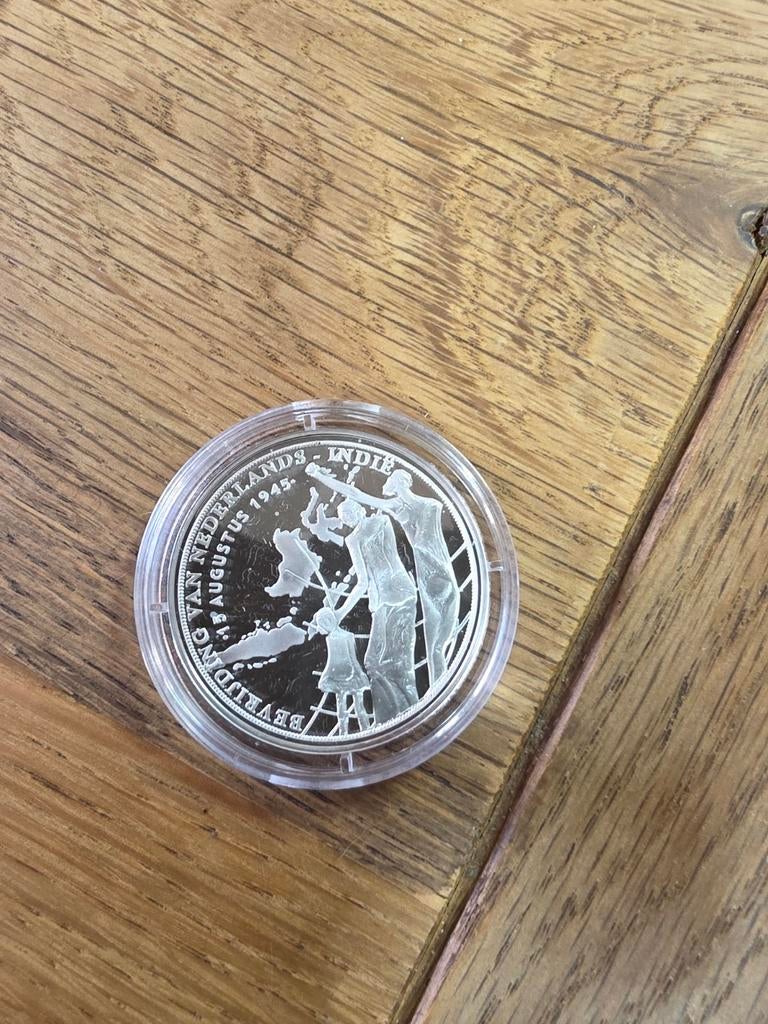 Zilveren Herdenkingsmunt Bevrijding Nederlands-Indië 1945, Zilver, Koningin Wilhelmina, Losse munt, Overige waardes