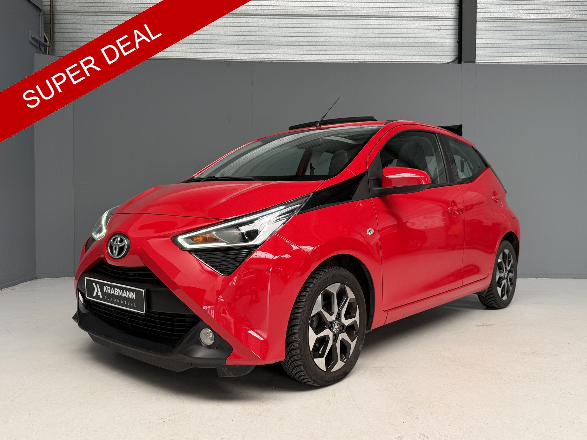 Toyota Aygo 1.0 VVT-i x-play Automaat|Cabrio|Carplay|Airco|A, Stof, Gebruikt, Zwart, 4 stoelen