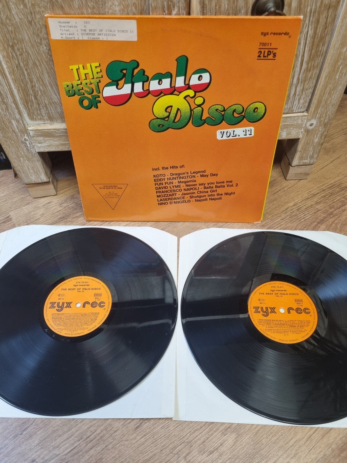 lp's The Best Of Italo-Disco Vol. 11, Cd's en Dvd's, Vinyl | Dance en House, Ophalen of Verzenden, Zo goed als nieuw, Overige formaten